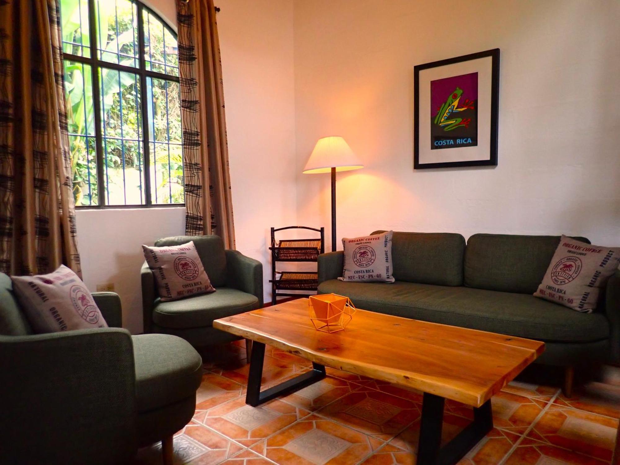 Orosi Lodge المظهر الخارجي الصورة